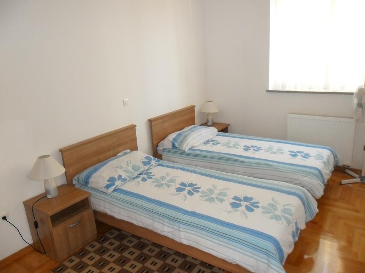 Vile Park Apartment Pula Dış mekan fotoğraf